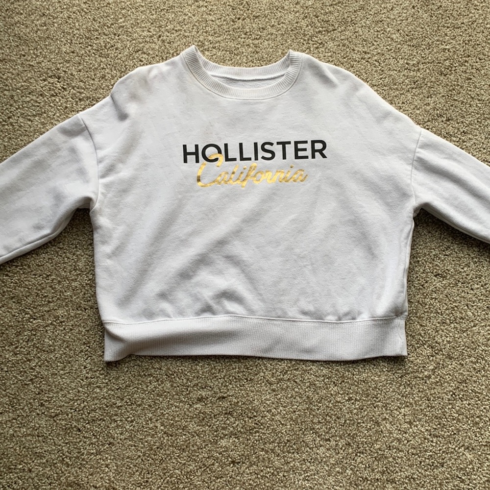 Hollister top